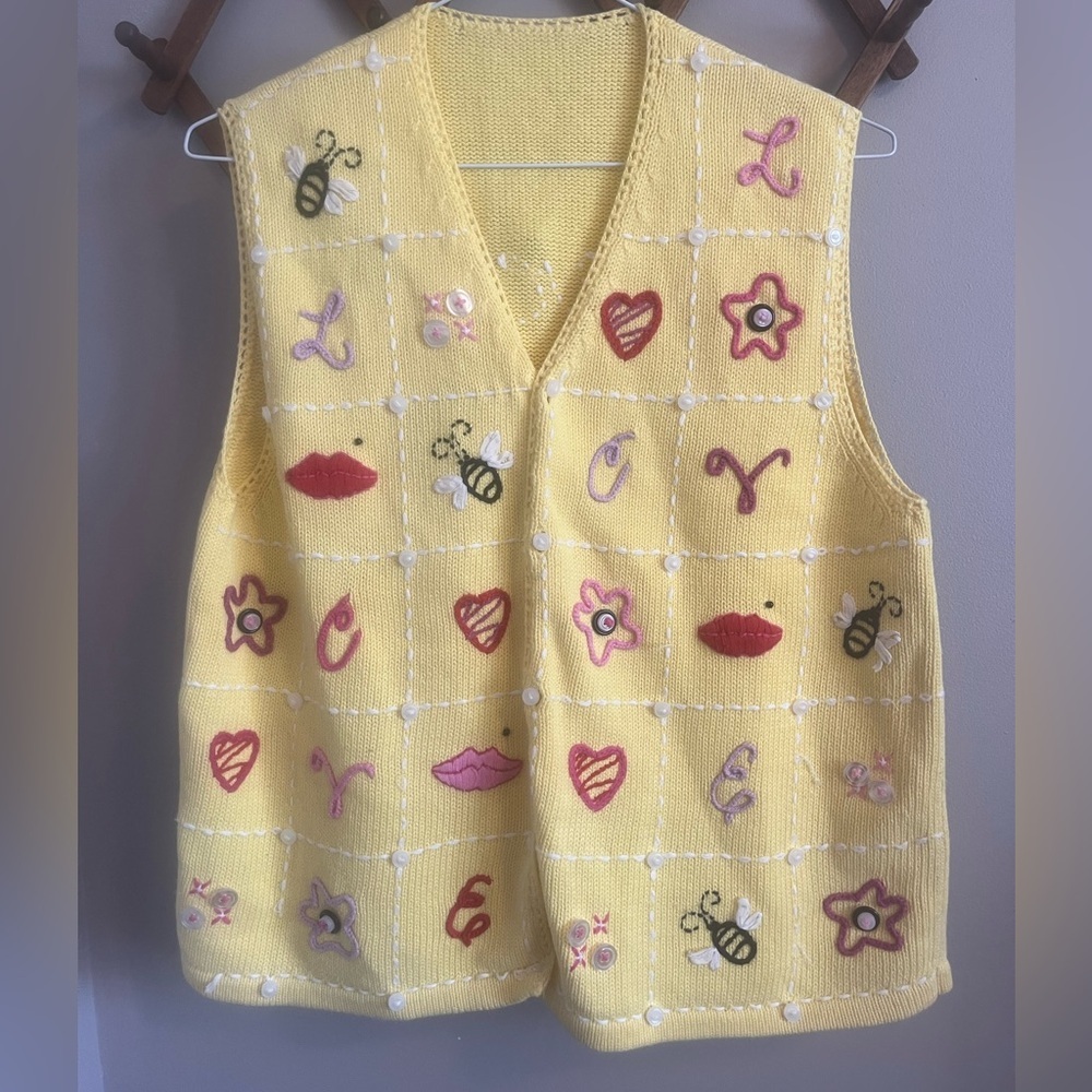 Yellow Embroidered Knit Vest with Floral & Bee Motifs